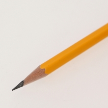 施德楼（STAEDTLER）134 六角黄杆铅笔写字铅笔 12支/盒 2B/带橡皮头